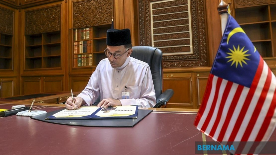 Sự nghiệp chính trị thăng trầm của tân Thủ tướng Malaysia Anwar Ibrahim